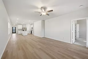 506 Clover Crk Dr, McKinney, TX 75071 - Photo 9