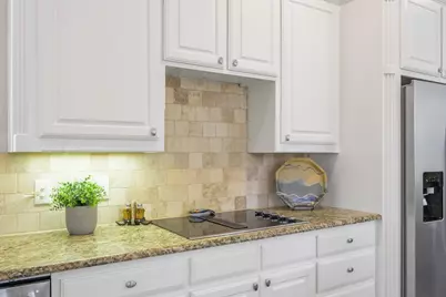 5905 Riverbend Place, Fort Worth, TX 76112 - Photo 15