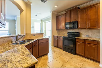 804 W Bend Boulevard, Burleson, TX 76028 - Photo 5