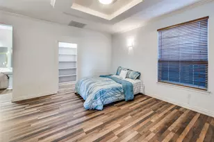 1805 Old Oak Dr, Arlington, TX 76012 - Photo 15