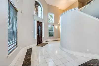 1805 Old Oak Drive, Arlington, TX 76012 - Photo 3