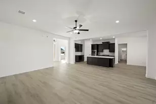 205 Hollingsworth Ln, Glenn Heights, TX 75154 - Photo 7