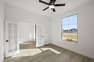 205 Hollingsworth Ln, Glenn Heights, TX 75154 - Photo 5