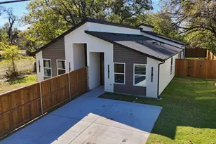 1509 Locust St, Commerce, TX 75428 - Photo 3