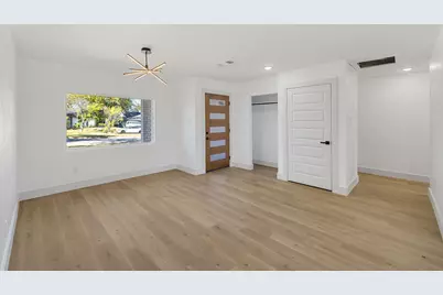 1614 E Red Bird Lane, Dallas, TX 75241 - Photo 9