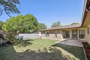 8631 Charing Cross Ln, Dallas, TX 75238 - Photo 31