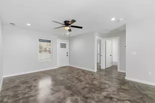 612 W Coffin St, Denison, TX 75020 - Photo 7