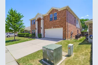 4016 Summerhill Lane, Fort Worth, TX 76244 - Photo 3