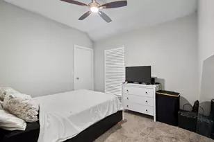 2700 Wandering Oak Dr, Corinth, TX 76208 - Photo 9