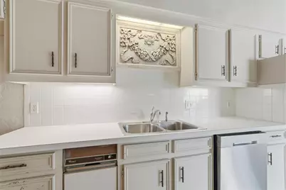 6873 Anglebluff Circle, Dallas, TX 75248 - Photo 11