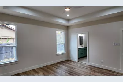 810 Foxwood Place, Lewisville, TX 75067 - Photo 13