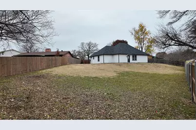 810 Foxwood Place, Lewisville, TX 75067 - Photo 5