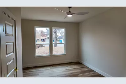 810 Foxwood Place, Lewisville, TX 75067 - Photo 17