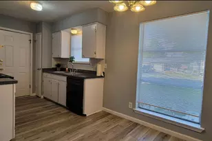 914 Shorehaven Dr, Garland, TX 75040 - Photo 7