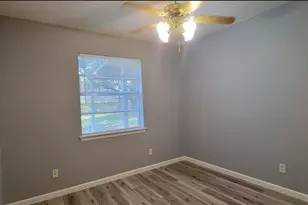 914 Shorehaven Dr, Garland, TX 75040 - Photo 13