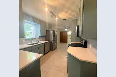 1201 Ravenwood Drive, Arlington, TX 76013 - Photo 3