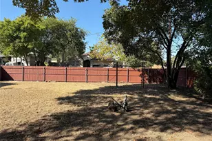 1535 Clearbrook St, Lancaster, TX 75134 - Photo 13