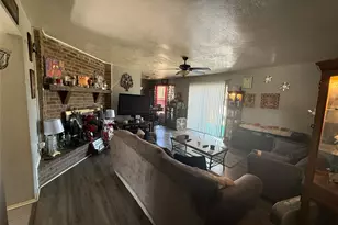 1535 Clearbrook St, Lancaster, TX 75134 - Photo 7