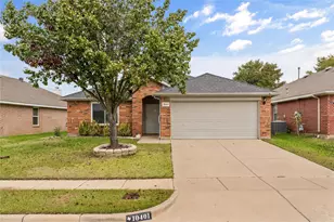 10401 Lake Park Dr, Fort Worth, TX 76053 - Photo 3