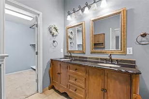 10401 Lake Park Dr, Fort Worth, TX 76053 - Photo 21