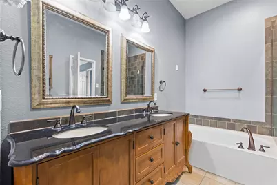 10401 Lake Park Drive, Fort Worth, TX 76053 - Photo 23