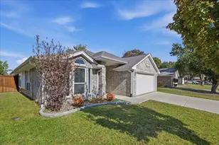 4217 Judith Way, Haltom City, TX 76137 - Photo 7