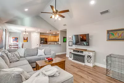 407 Grayson, Joshua, TX 76058 - Photo 5