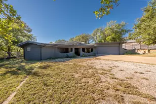 705 NW 10th St, Mineral Wells, TX 76067 - Photo 35