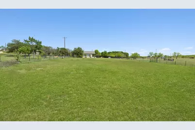 2301 Loop 567, Granbury, TX 76048 - Photo 15