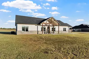 1973 Jackson Ln, China Spring, TX 76633 - Photo 3