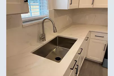 719 E Commerce Avenue, Cooper, TX 75432 - Photo 9