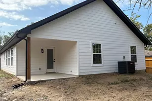 719 E Commerce Ave, Cooper, TX 75432 - Photo 3