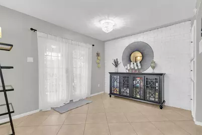 2106 Westkendal Lane, Arlington, TX 76015 - Photo 9