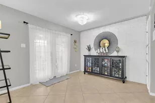 2106 Westkendal Ln, Arlington, TX 76015 - Photo 9