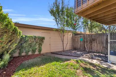 2106 Westkendal Lane, Arlington, TX 76015 - Photo 35