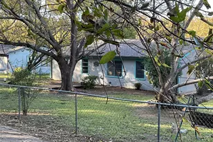 1401 W Ball St, Weatherford, TX 76086 - Photo 31