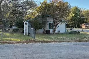 1401 W Ball St, Weatherford, TX 76086 - Photo 5