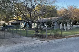 1401 W Ball St, Weatherford, TX 76086 - Photo 27