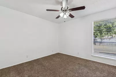 2712 N Bell Avenue, Denton, TX 76209 - Photo 15