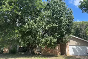 2712 N Bell Ave, Denton, TX 76209 - Photo 1