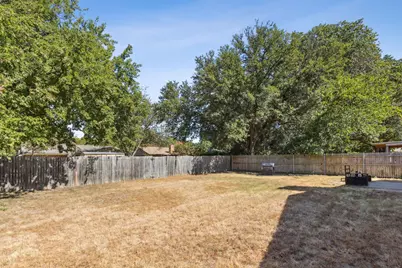 2712 N Bell Avenue, Denton, TX 76209 - Photo 23