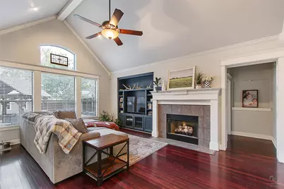 263 W Jefferson Street, Van Alstyne, TX 75495 - Photo 5