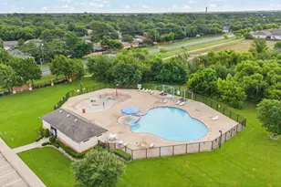 416 Waterline Dr, Crowley, TX 76036 - Photo 27