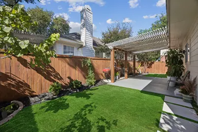 700 Summer Moon Court, Irving, TX 75063 - Photo 35