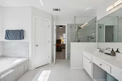 700 Summer Moon Court, Irving, TX 75063 - Photo 25