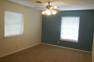 820 Walnut St, Ranger, TX 76470 - Photo 13