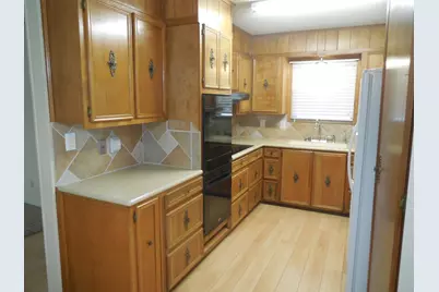 820 Walnut Street, Ranger, TX 76470 - Photo 9