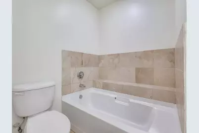 1200 Main Street #1404, Dallas, TX 75202 - Photo 17