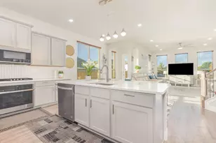 2923 Grand Lookout Ln, Arlington, TX 76001 - Photo 11