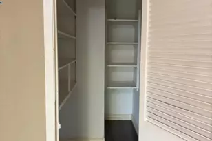 1522 Addington St, Irving, TX 75062 - Photo 7